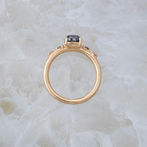 הטבעת של מיה ואורי
